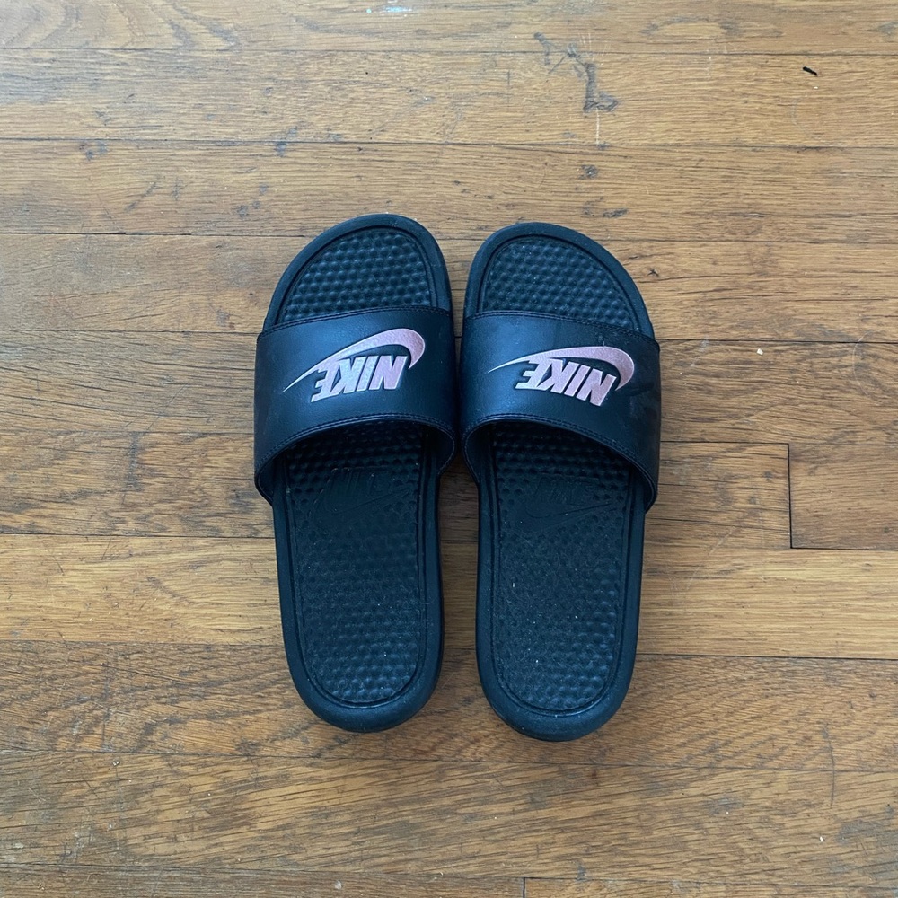 NWOT Nike Rose Gold Slides